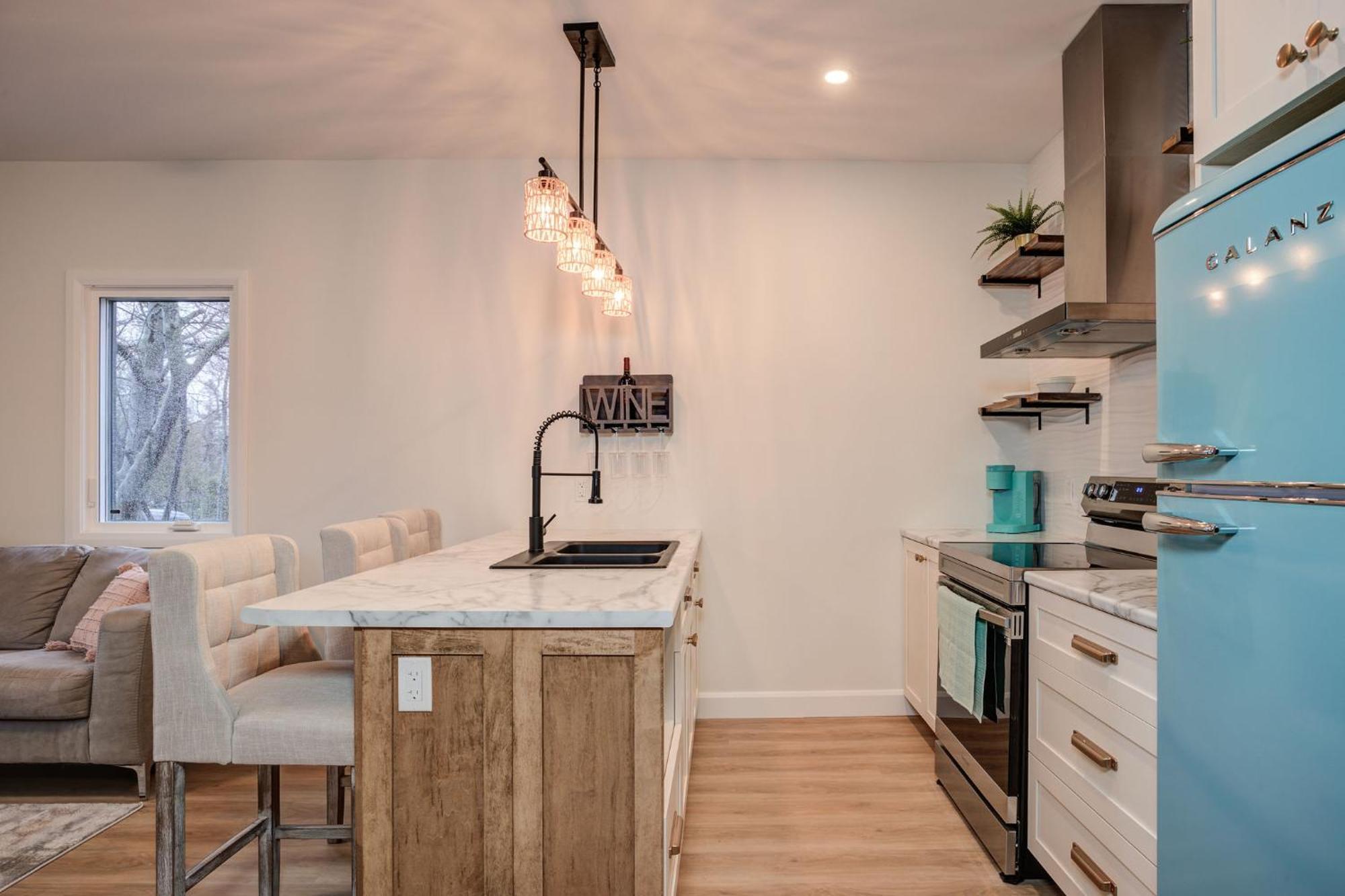 Chic By Westlynn Apartment